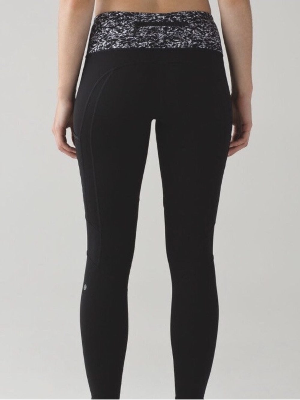Lululemon Fresh Tracks Tight | Black / Iced Wave White Black